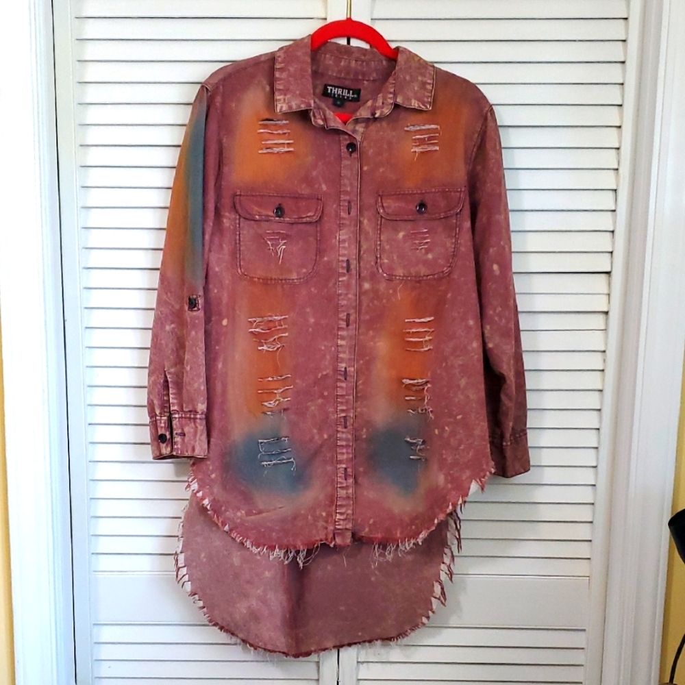 Distressed Button-Up Shirt with Frayed Hem - Picture 2 of 9